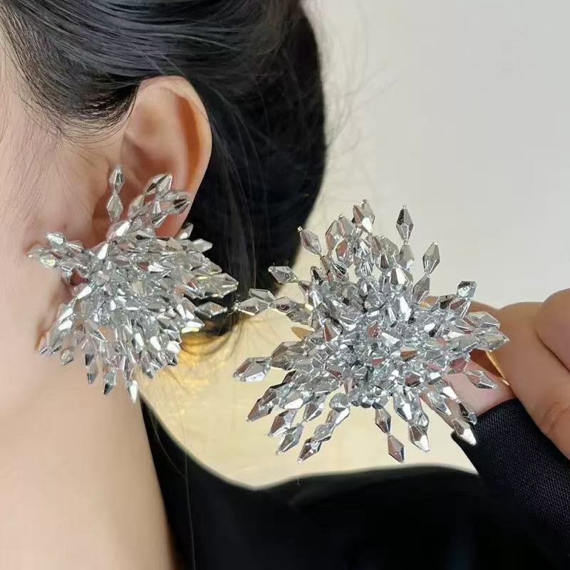 Women Accessories In Amazon - 新しいアマゾンヨーロッパ＆アメリカメタル花火イヤリング女性用フラワータッセルイヤージュエリーパーティー宴会アクセサリー