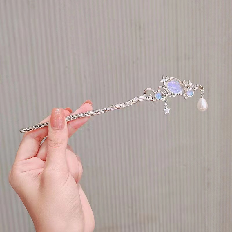 ムーンストーンのヘアピン、星とパールのタッセル付き – シル - Young Women'S Accessories のレビューと価格